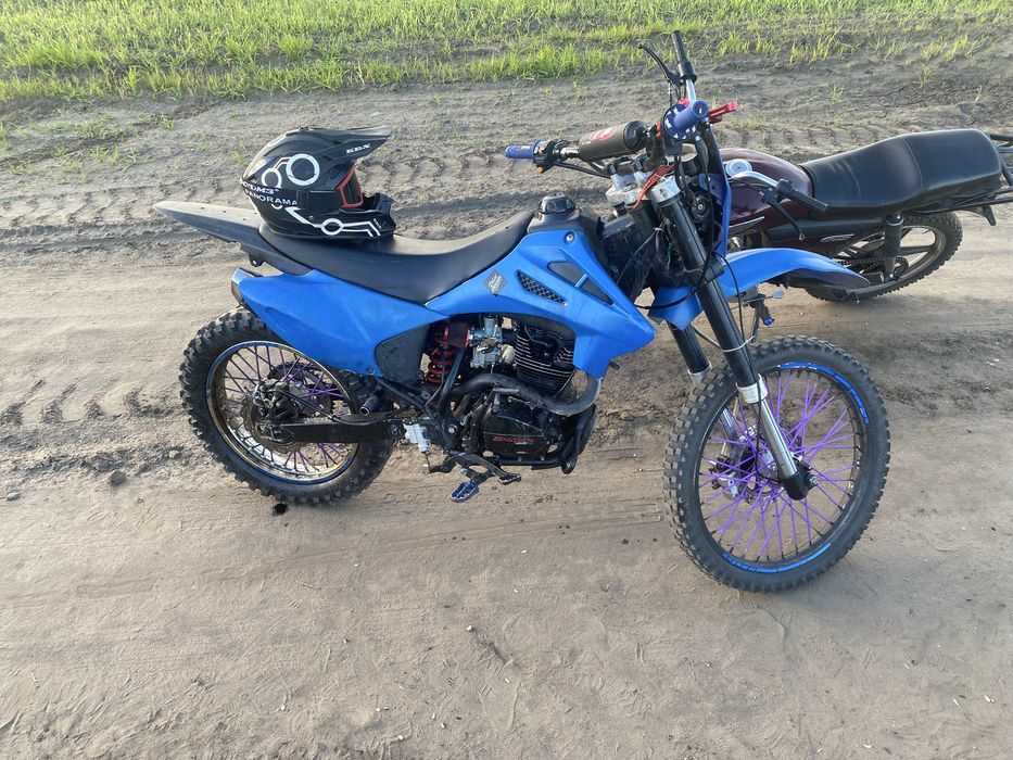 Продам эндуро 250куб