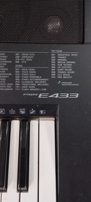 Продам клавиши Ямаха Е 433