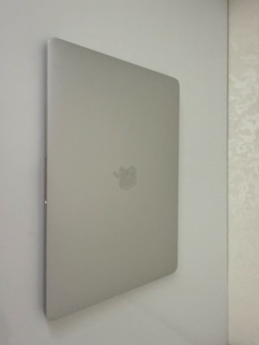 MacBook Pro 13. Core i5/16/256/Retina