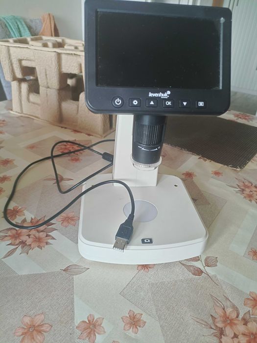 Микроскоп Levenhuk DTX 700 LCD