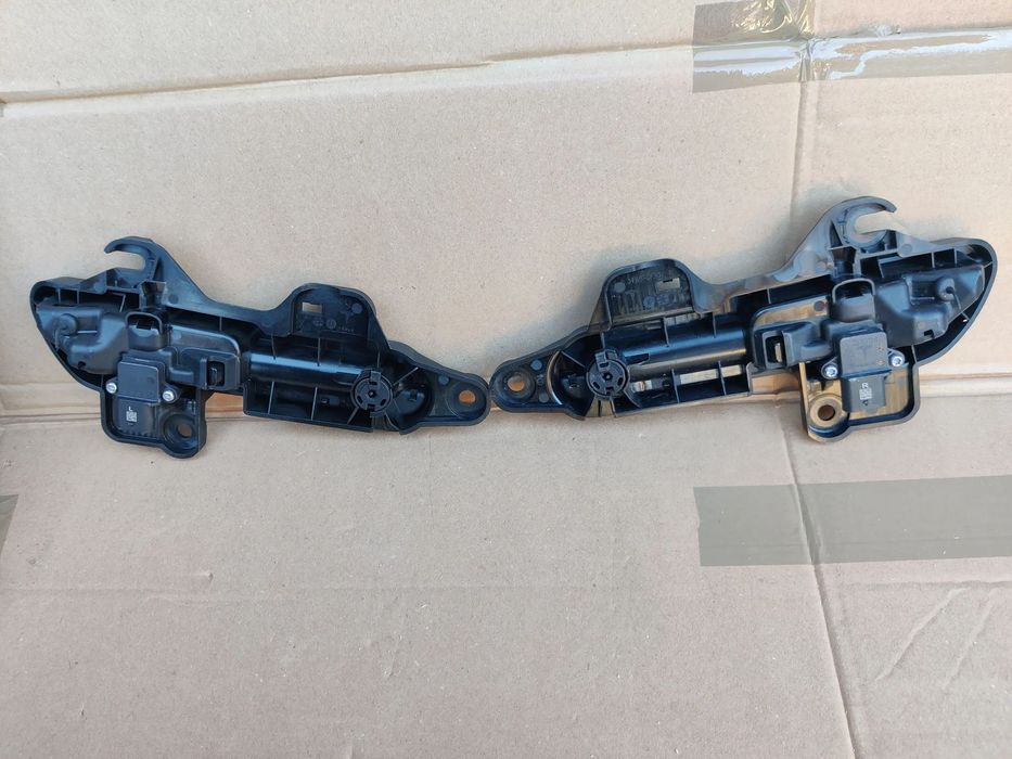 Maner deschidere usa portiera stanga dreapta TESLA Model 3 si Y 1780885-00-A / 1780884