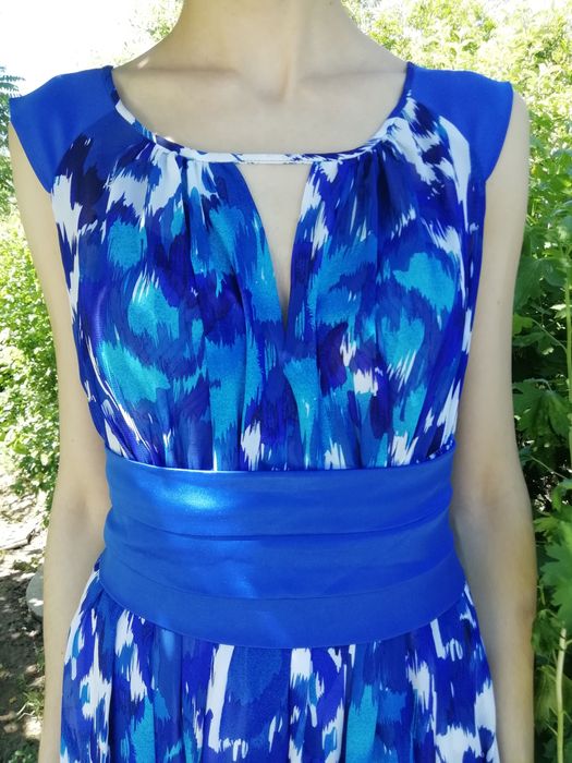 Продается вечернее платье  размер 38-40 турецкий