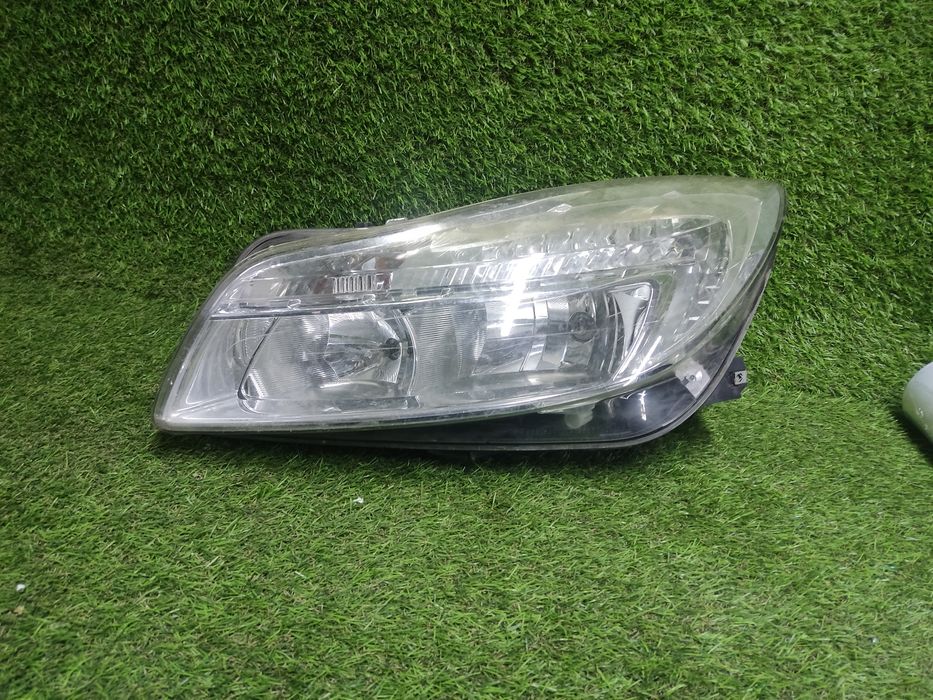 Фара  Opel insignia