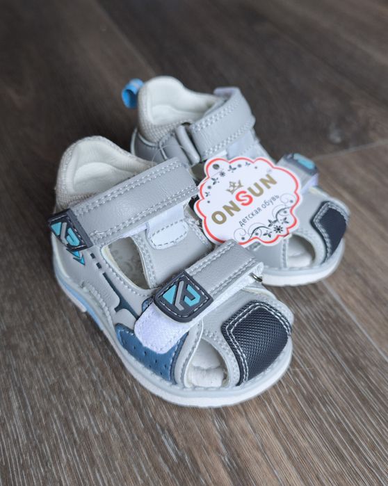 Новые босоножки 19 размера