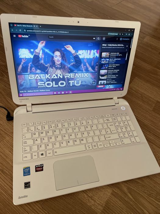 Laptop Toshiba Salellite Slim intel core i5,Display 15,6 inch led.4gb ram ddr3,,Windows 10 Pro,320gb m.,Nu funcționează 3 taste A,B,N.