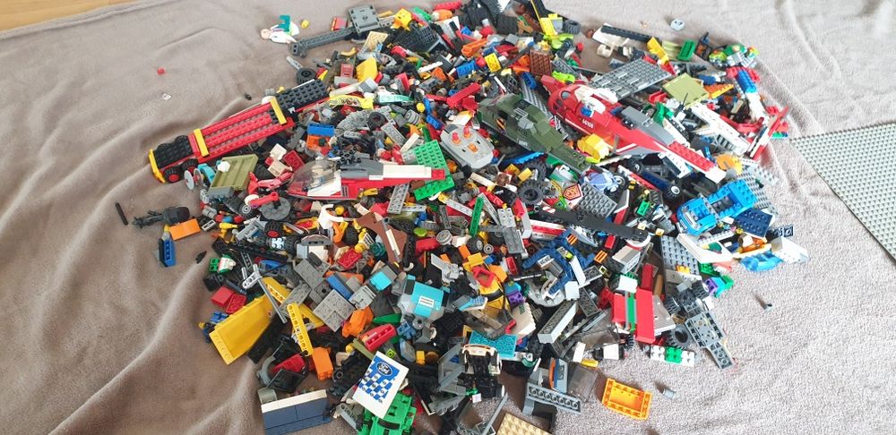 Vand lego friends si lego city