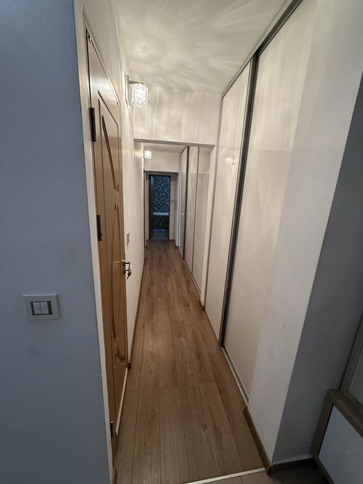 Apartament 3 camere decomandat, etaj 1, zona Decebal – str. Sovata