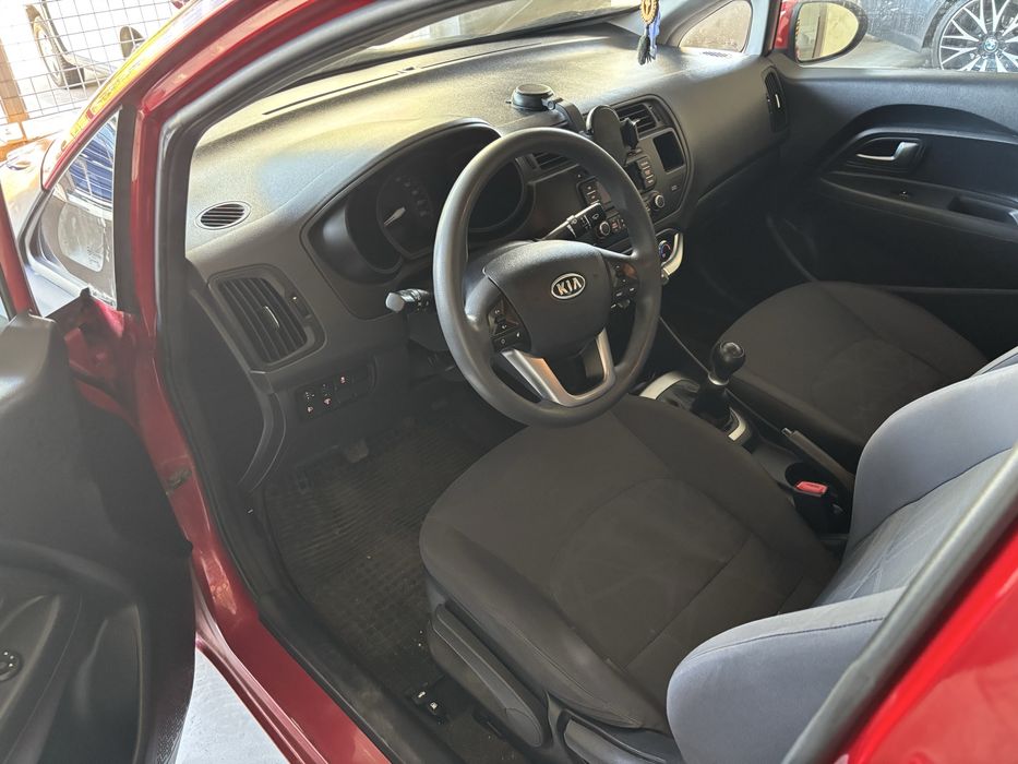 kia rio 2012 sedan