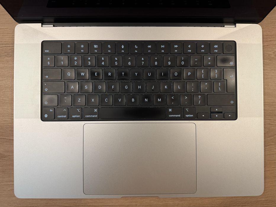 MacBook Pro 16" M1 Pro 2021/ 16GB RAM / 512GB SSD – A2485