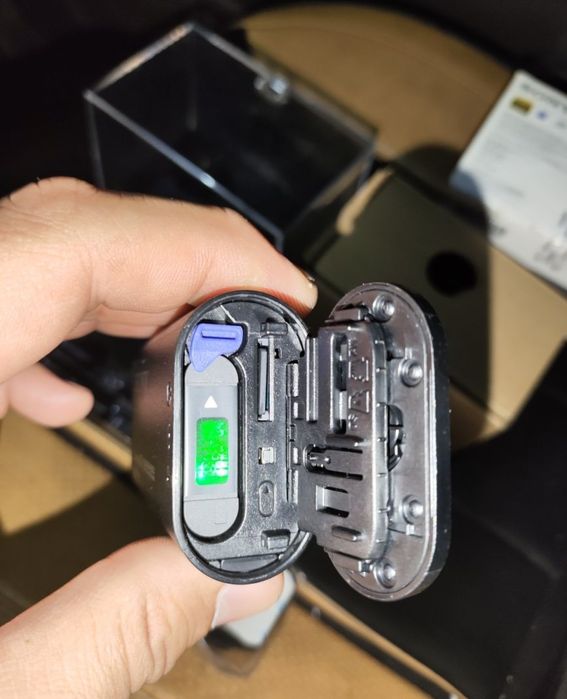 Продам экшн-камеру sony hdr-s20