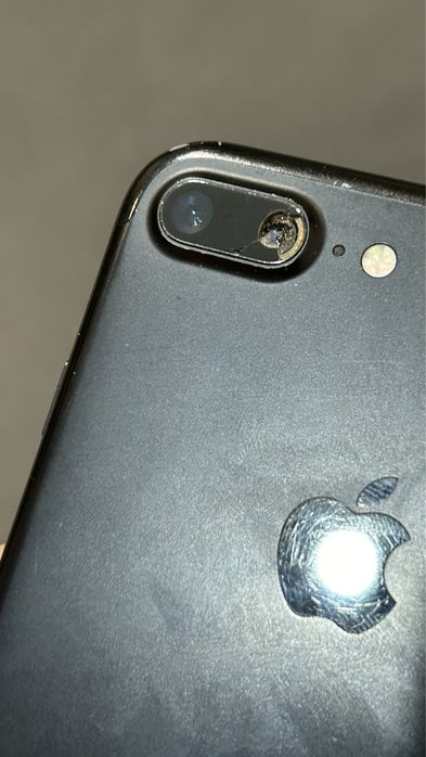 Продам или обменяю Iphone 7+