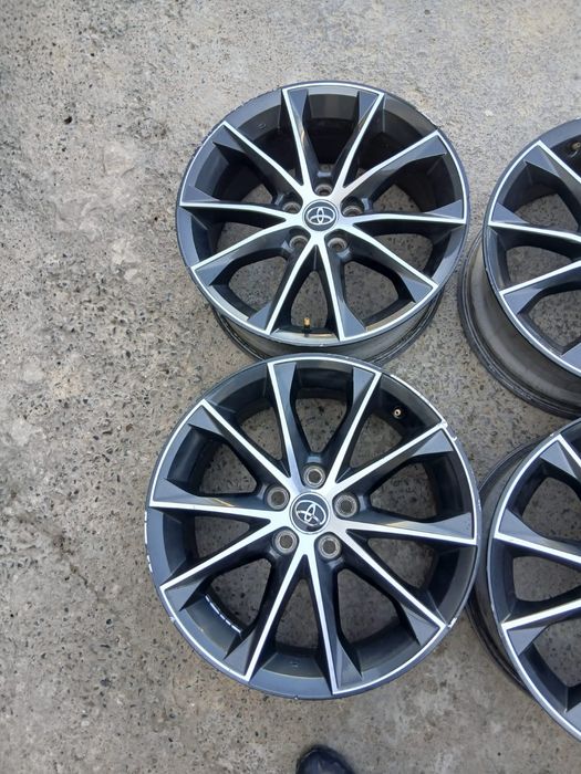 Диска р18 камрие 75