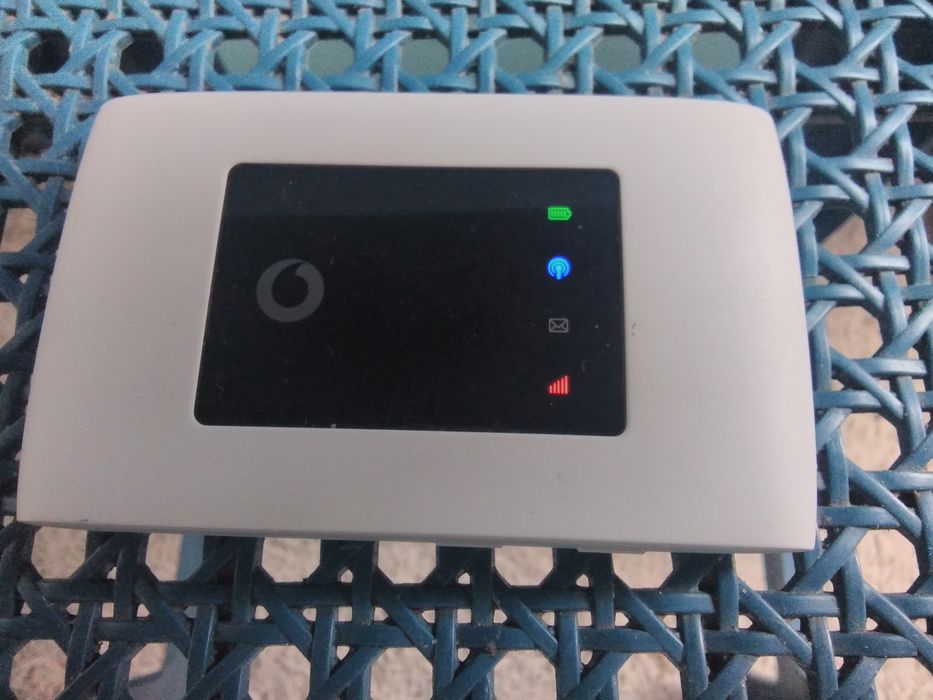 некодиран 4G LTE високоскоростен джобен рутер HUAWEI CAT 4