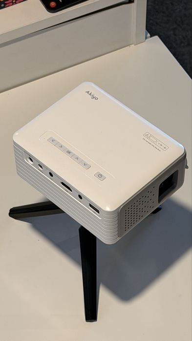 Videoproiector Akiyo