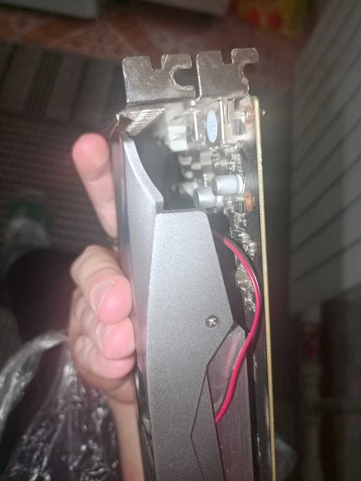 Видеокарта Nvidia 1050Ti