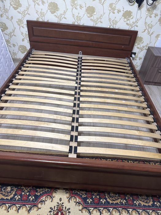 2-х спальную кровать продам