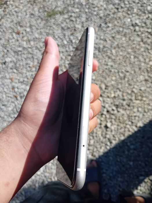 Vand iphone 11 imepecabil fac  si schimb