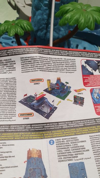 Matchbox Action Drivers Volcano писта