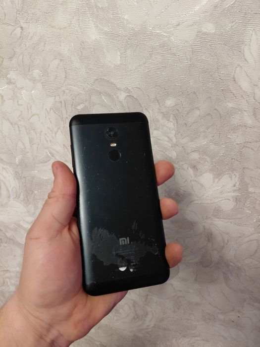 Xiaomi Redmi 5 plus 4/64gb