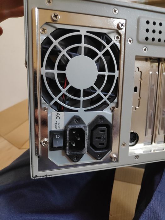 Промышленный компьютер IROBO-2000