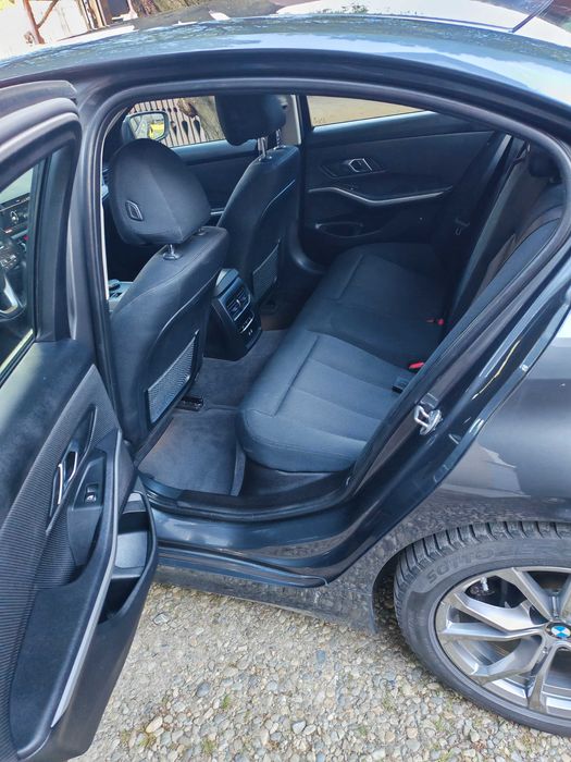 BMW 320 Berlina 190 cai  din 2021 G20 luna 8