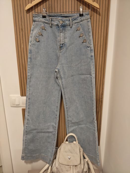 Дънки тип панталон с висока талия + подарък  бяла раничка Guess