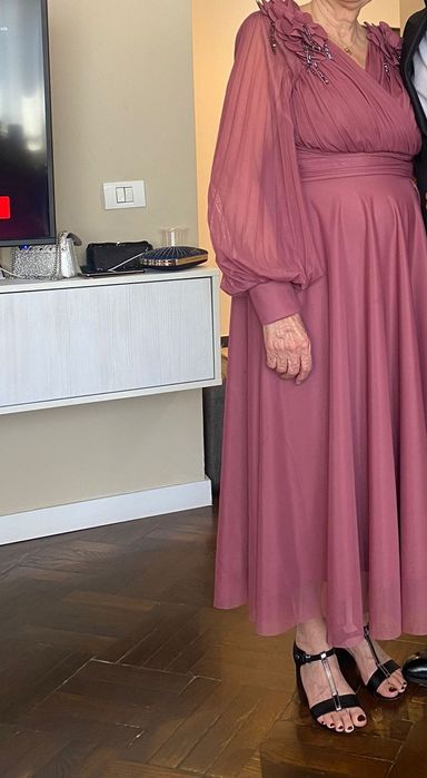 Vând rochie de ocazie.