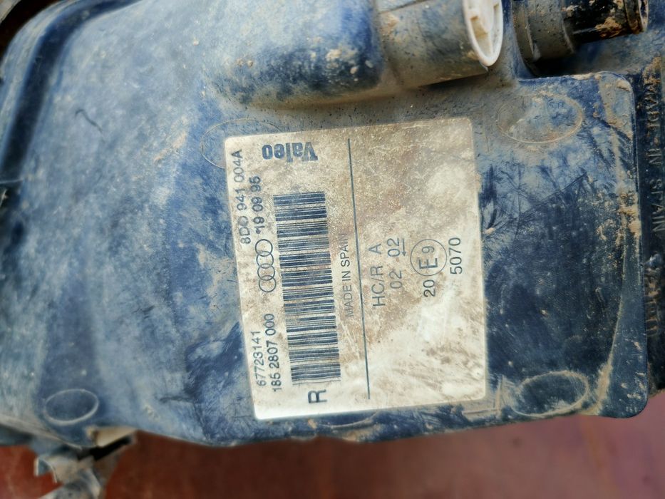 Far dreapta Audi a4 b5 8D