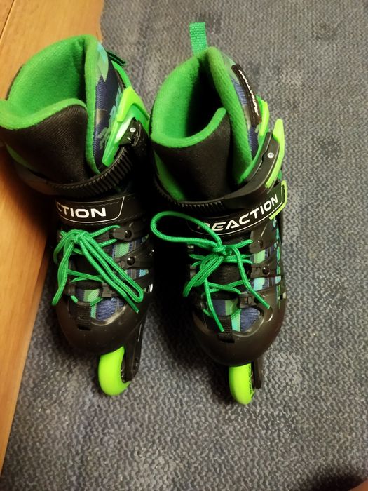 Роликовые коньки