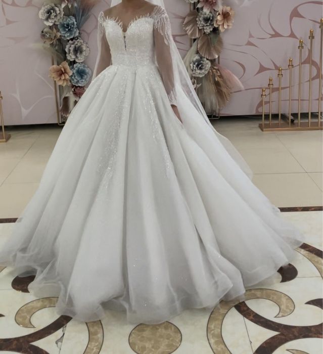 Свадебное платье