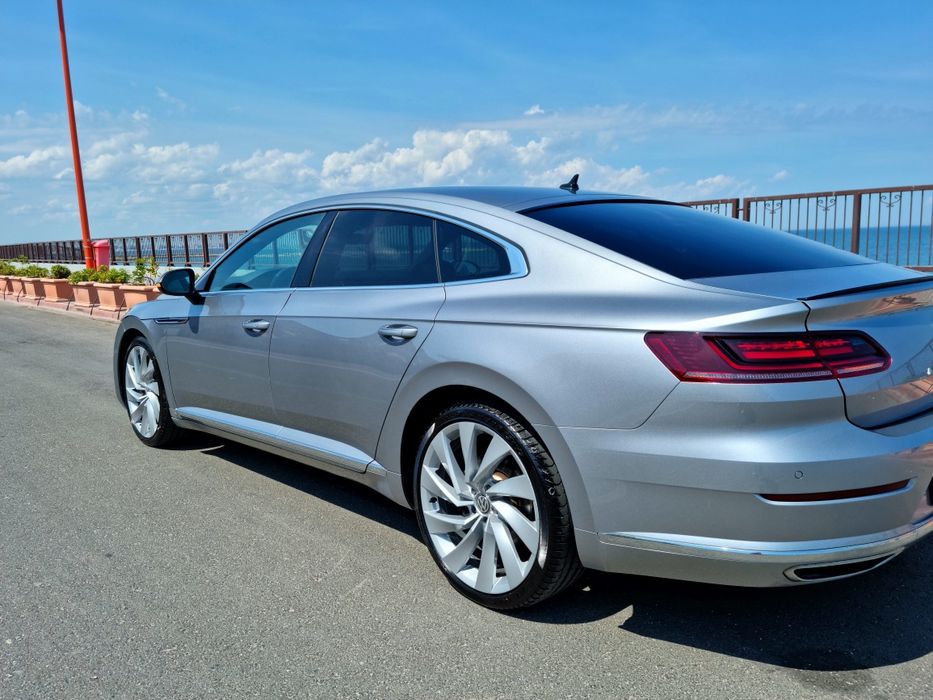 VW ARTEON R-Line 240cp 4Motion