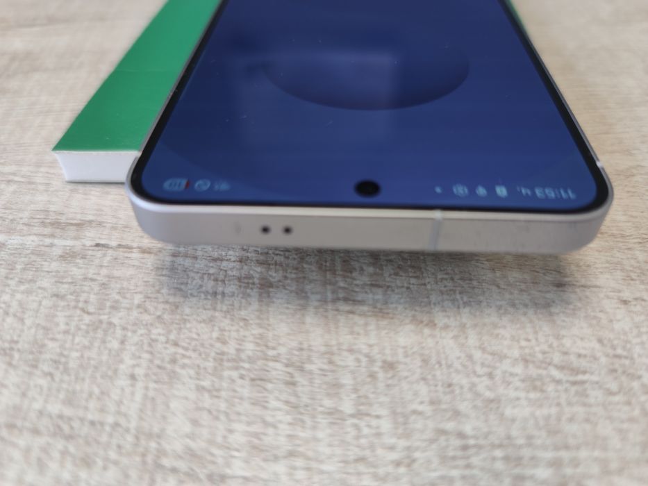 Samsung Galaxy S25 5G 128GB 12RAM Гаранция!