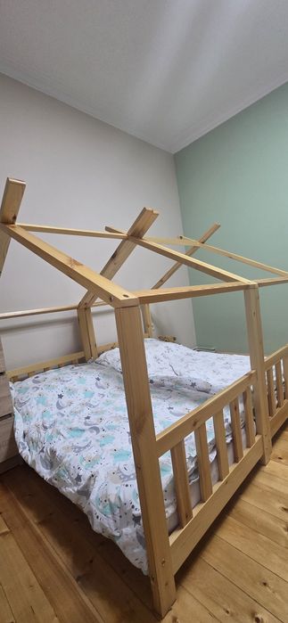 Детски легла тип Монтесори размер 140/70, матраци Pierre Cardin