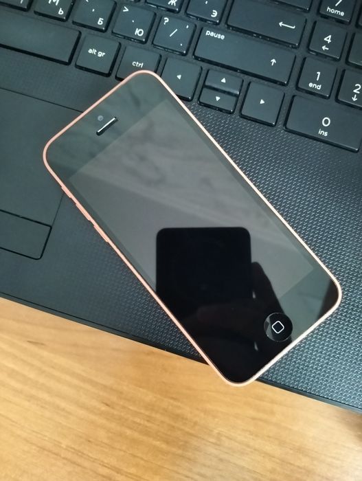 iPhone 5c 32 гб.