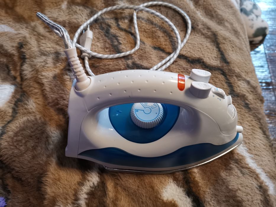 Fier de călcat mare