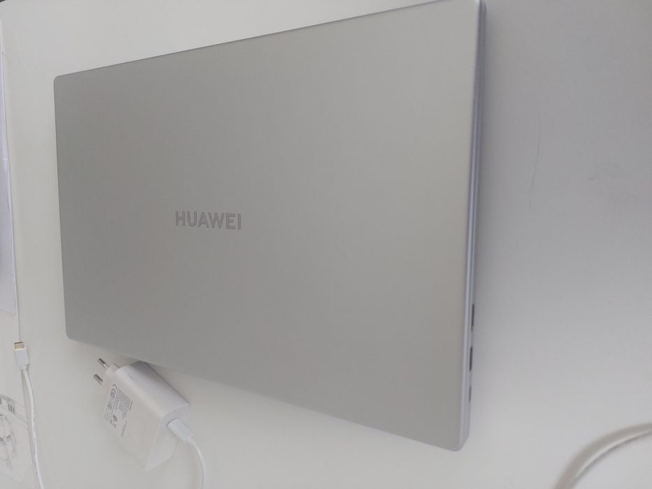 Laptop Huawei Matebook D15