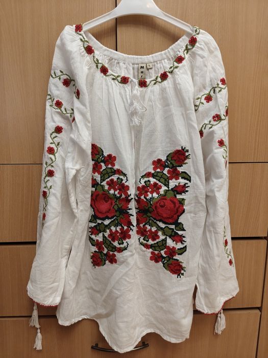 Ie adulți diverse mărimi