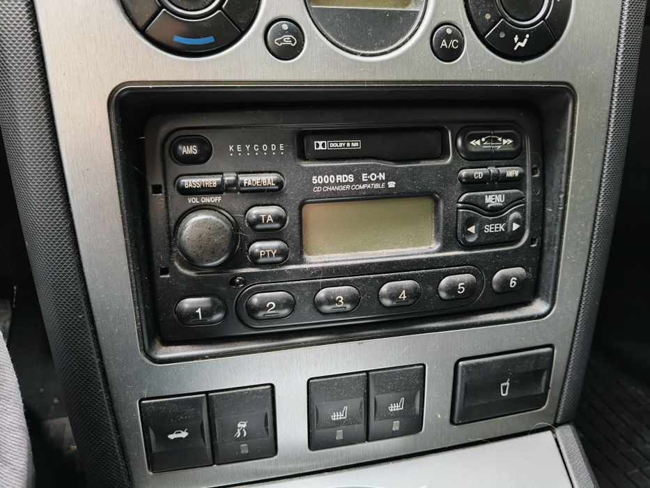 Radio casetofon Mondeo 2din