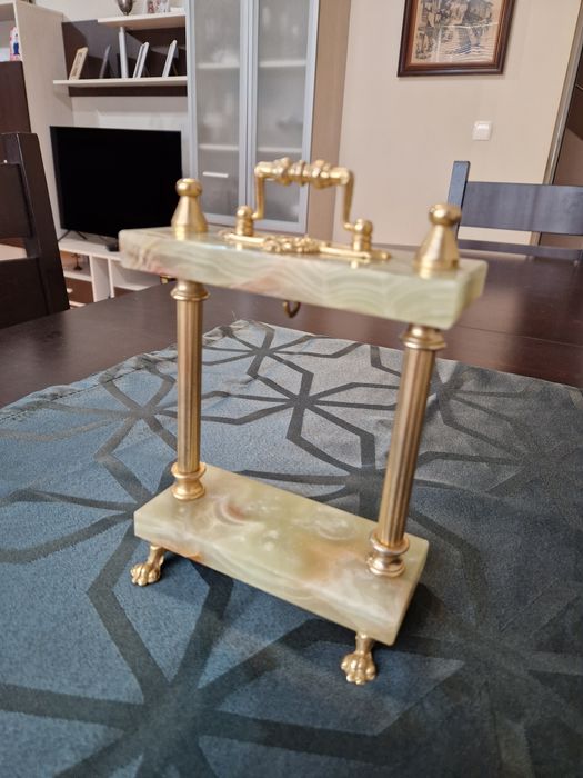 Страхотна антикварна белгийска стойка за джобен часовник оникс бронз