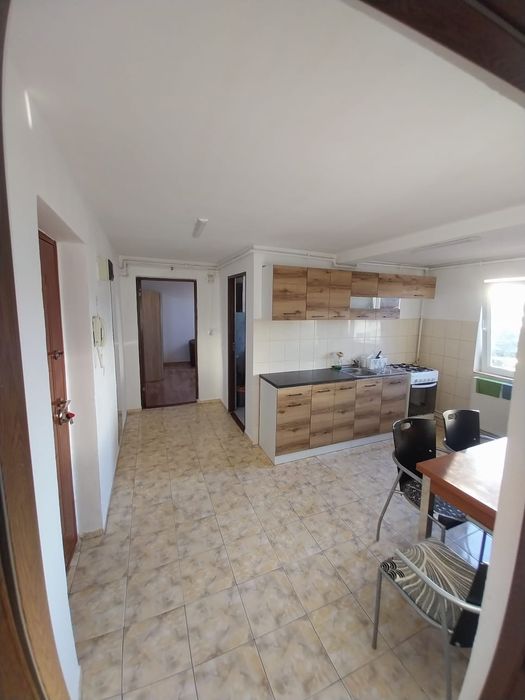 Apartament 2 camere de închiriat