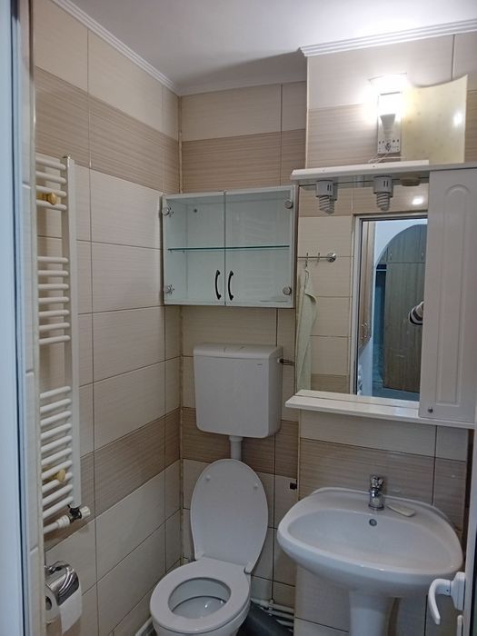 Inchiriere apartament cu 3 camere