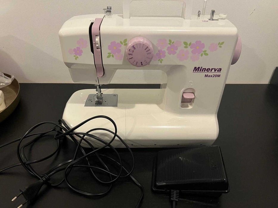 Masina de cusut electrica Minerva Max20M