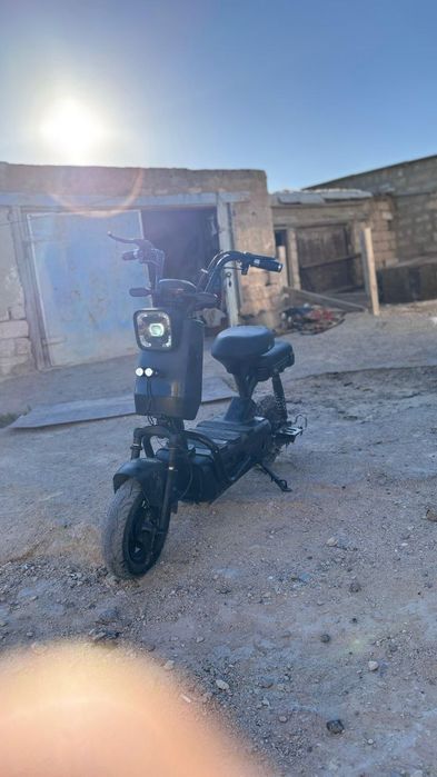 Скутер сатылады бағасы 50 ге берем