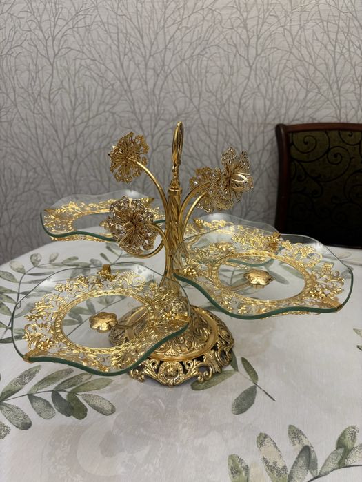 Продам конфетницу