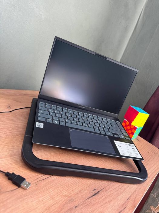 Ноутбук Asus Zenbook 14 2020 года