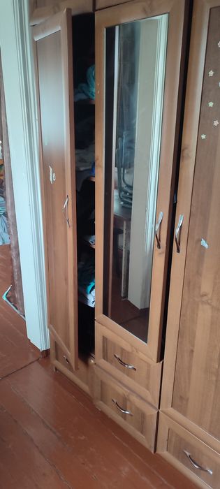 Продам шкаф для спальни