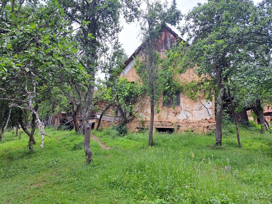 Casa de vanzare la deal