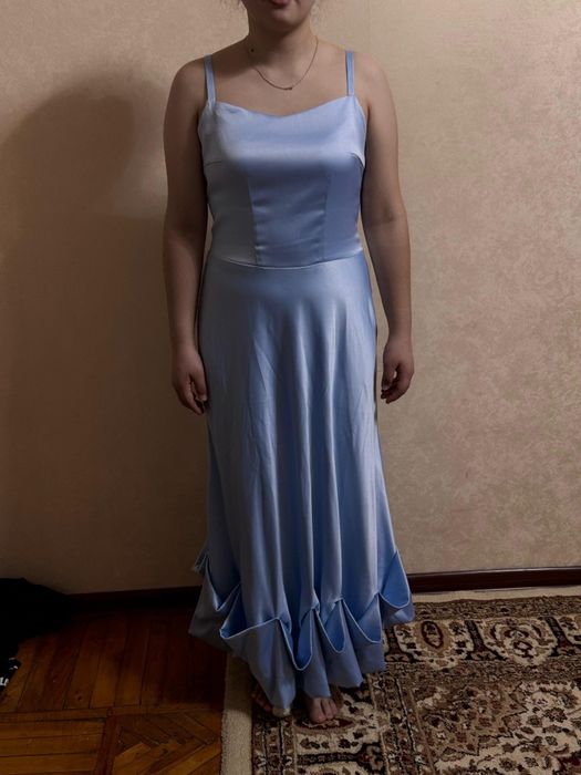 Продам платье на выпускное ща 10000