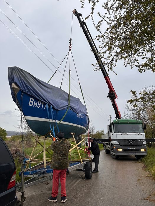 Камион с кран 24.5м  Транспортни услуги с кран варна кран Варна