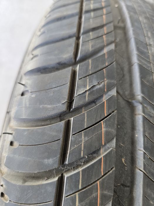 1 бр. Гума 165.70.14 MICHELIN